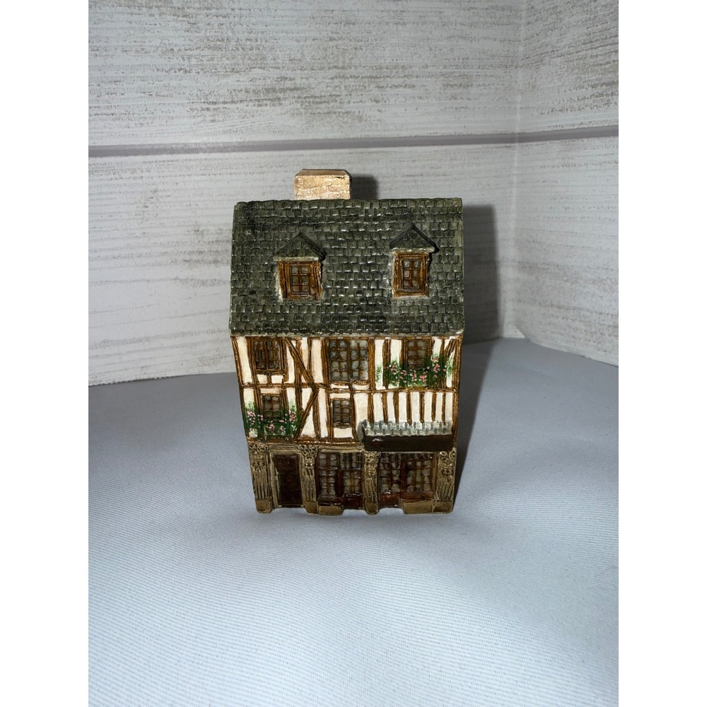 Carlton Hand Painted Miniature Tudor House Figurine 210513 English Cottage Decor
